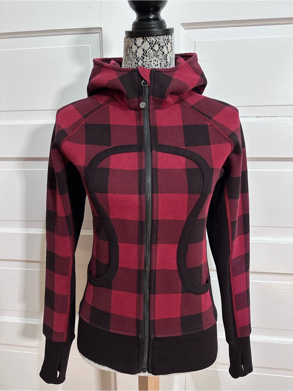Rare Lululemon Scuba Hoodie II Size 4 Mini Camp Check Heathered Cranberry Black